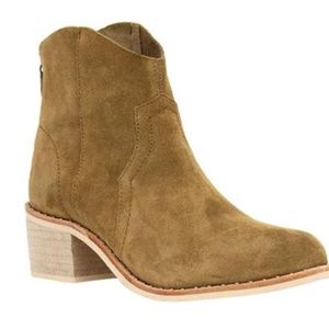 Crevo Clara Suede Leather Ankle Bootie Tan NEW